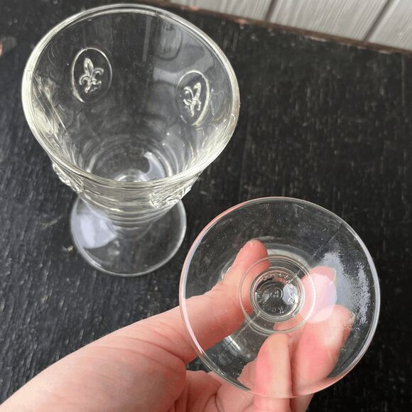 La Rochère Fleur-de-Lis French Wine Glasses Set of 2 - Vintage-Inspired - Picture 9 of 12